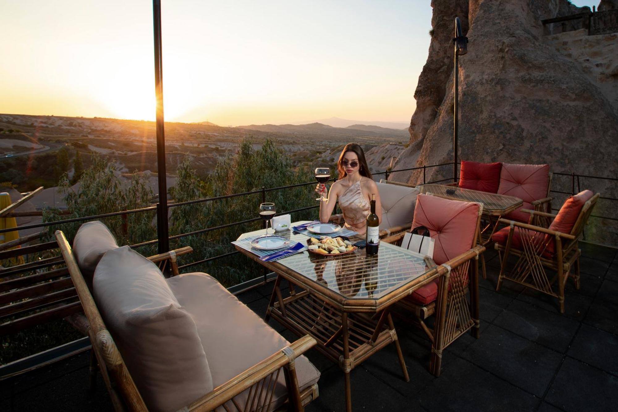 Cappadocia Fairy Chimneys Selfie Cave Hotels - Special Class Üçhisar Exterior foto